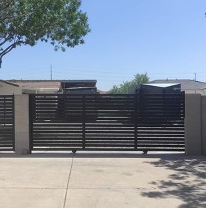 Meet your Posher, Andres